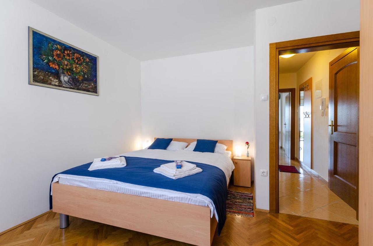 Ferienwohnung Juanita Dramalj Exterior foto